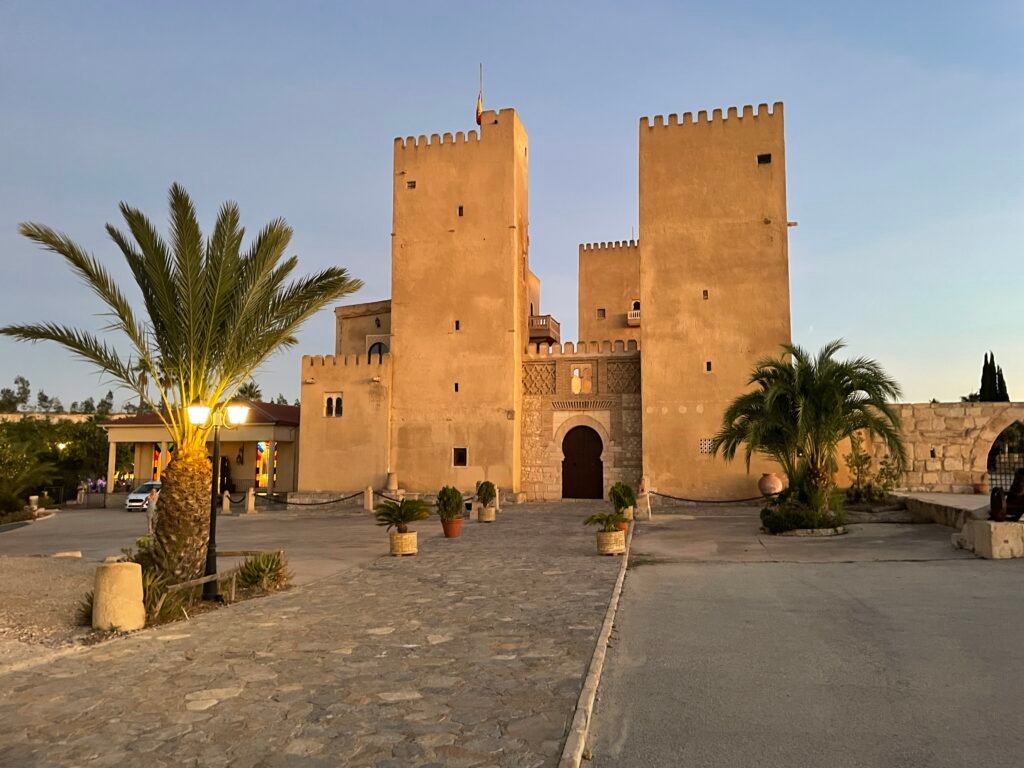 castillo Alingui San Miguel de Salinas